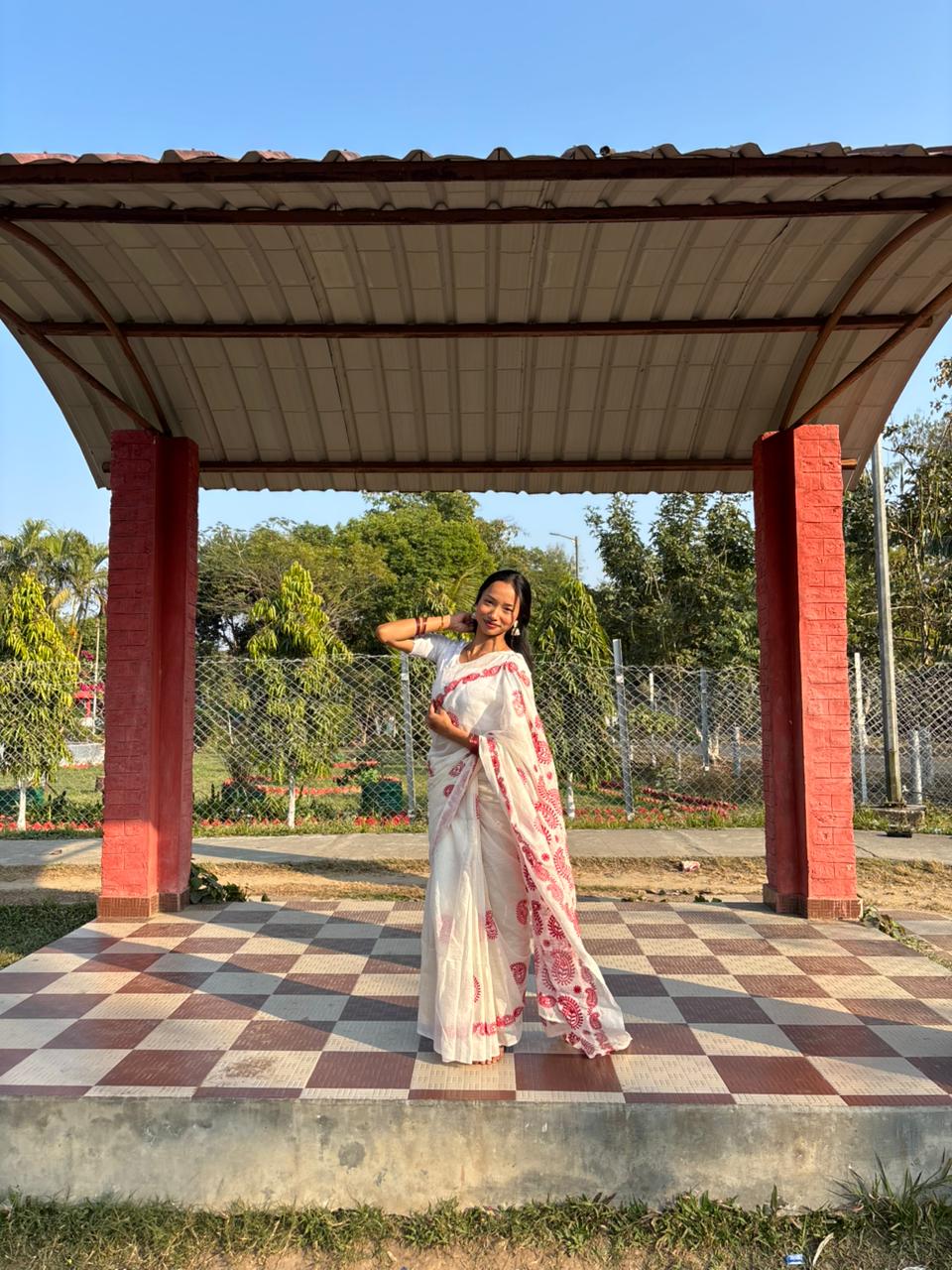 Malai Cotton Saree with Thread Embroidery