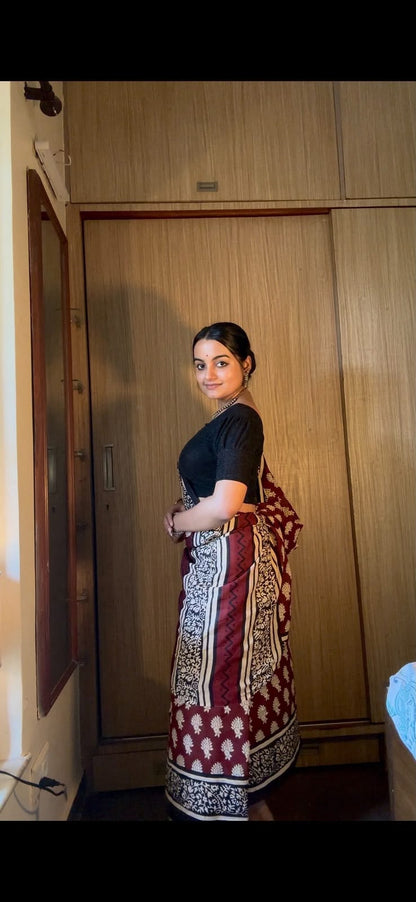 Hand Block Printed Cotton Mul Saree with Blouse Piece