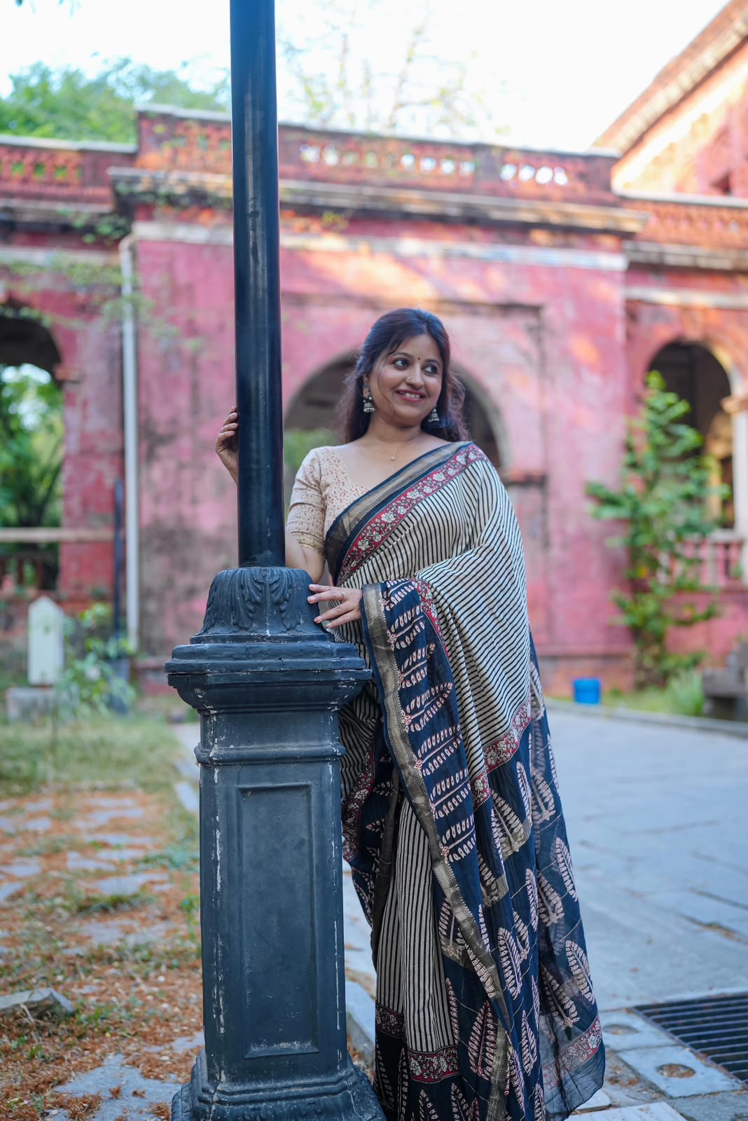 Black Maheshwari Silk Saree