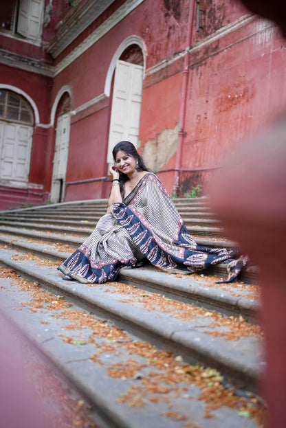 Black Maheshwari Silk Saree